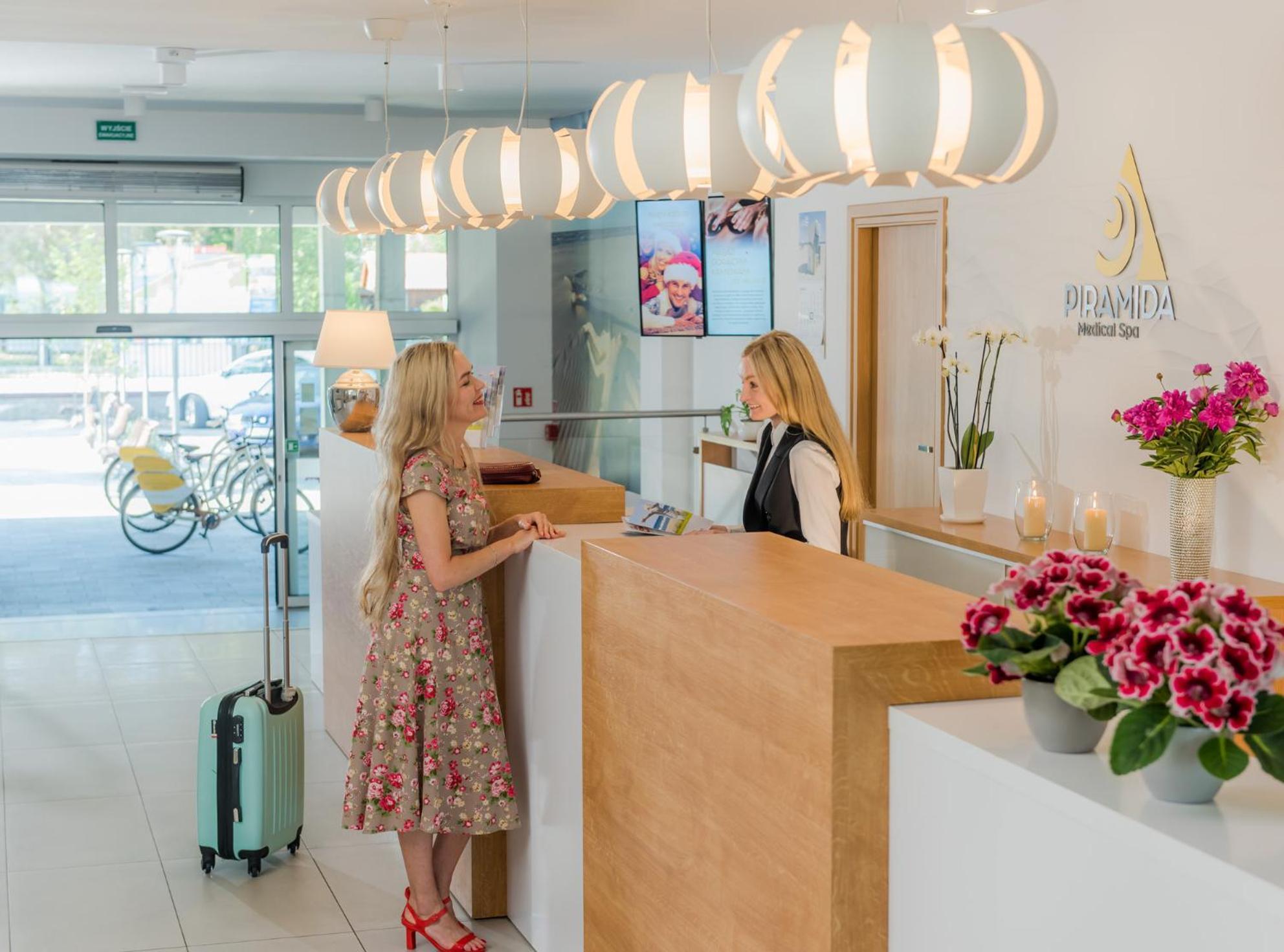 Piramida Medical Spa Mrzeżyno Esterno foto